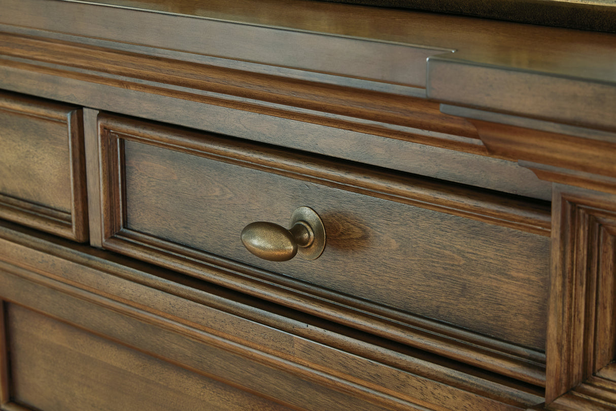 Frantanna Brown Dresser from Ashley Furniture - Luna Furniture