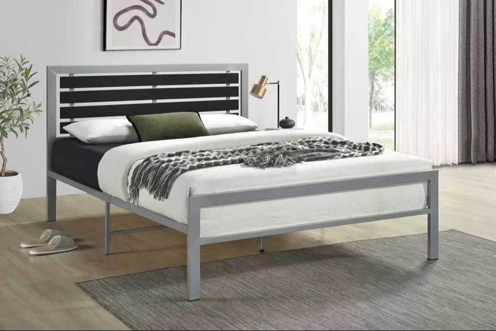 Gain Silver Metal Full Platform Bed from Happy Homes - Luna Furniture