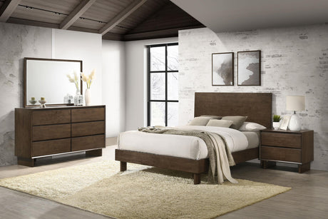 Glenwood Warm Brown 4-Piece Queen Bedroom Set from Coaster - Luna Furniture