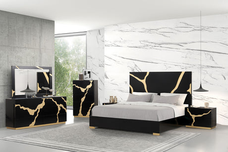 Goldsberg Black/Gold Queen Panel Bed from Furniture of America - Luna Furniture