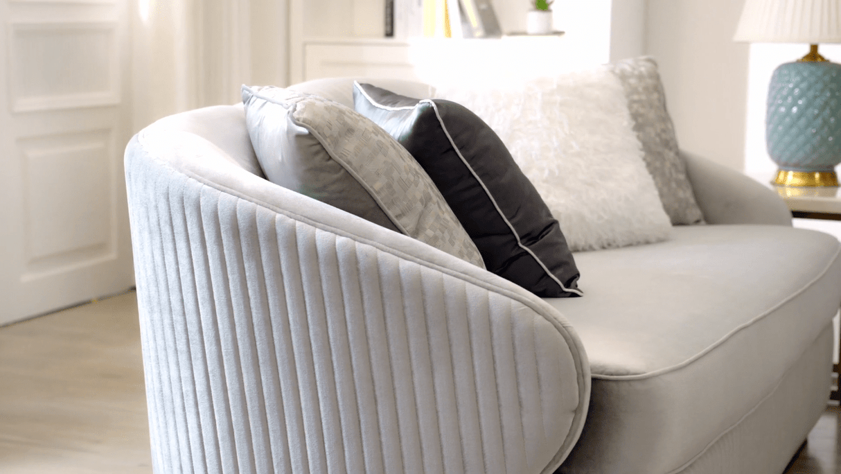 HD-7008 Loveseat from Homey Design - Luna Furniture