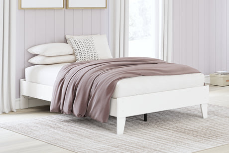 Hallityn Full Platform Bed with Dresser and 2 Nightstands in White from Ashley Furniture - Luna Furniture