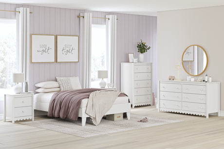 Hallityn White Youth Platform Base Bedroom Set from Ashley - Luna Furniture
