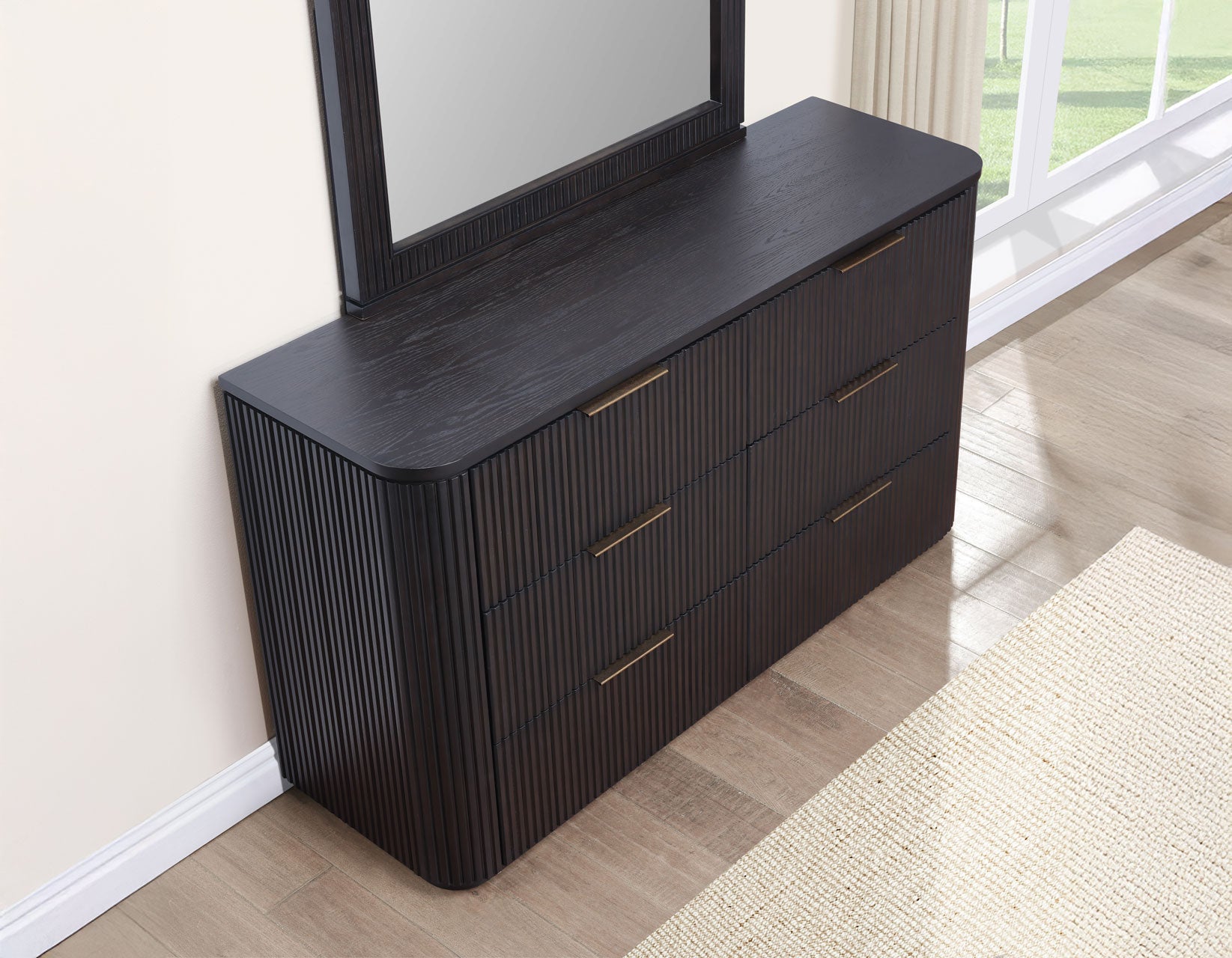 Steve Silver Henry 65″ 6-Drawer Reeded Dresser and Mirror