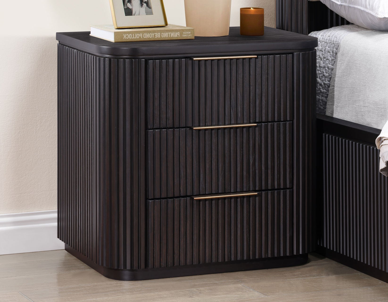 Steve Silver Henry Reeded Queen 4-Piece Bedroom Set, Espresso