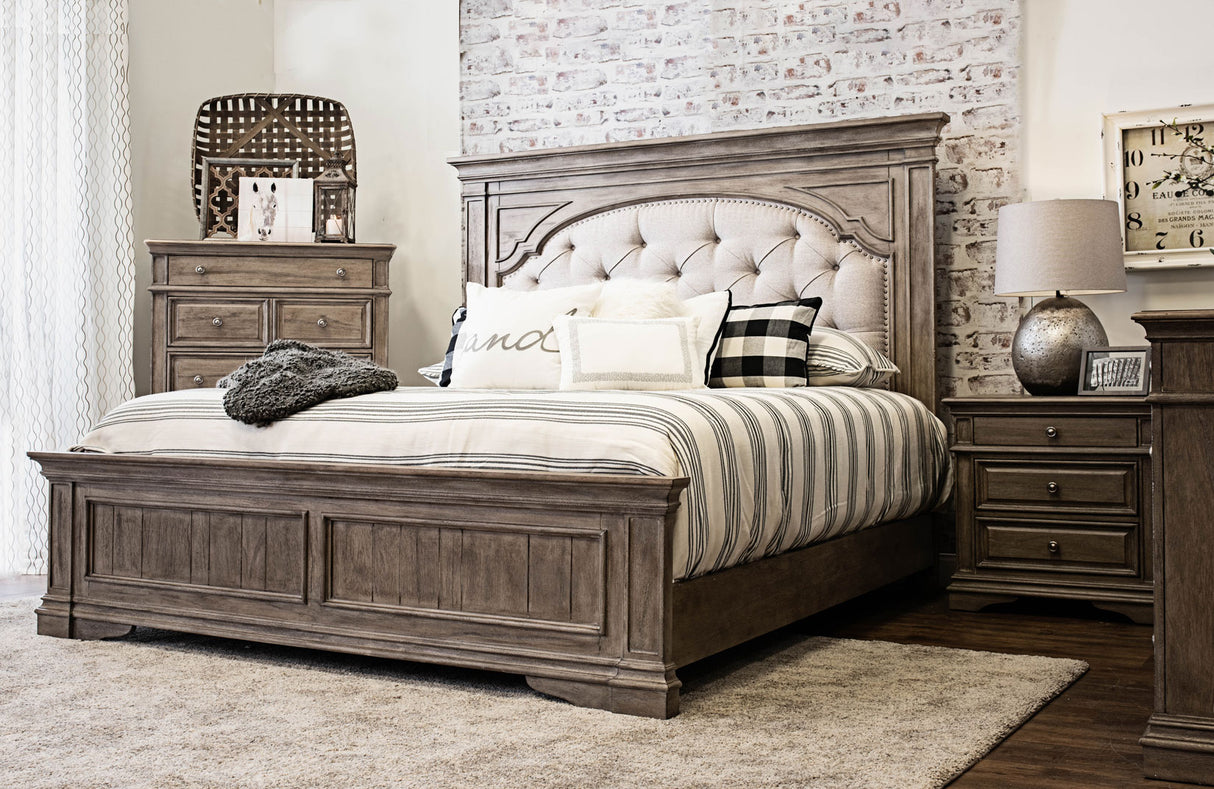 Highland Park Tan 4-Piece Queen Set(Q Bed/NS/Dresser/Mir) from Steve Silver - Luna Furniture