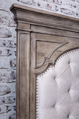 Highland Park Tan 4-Piece Queen Set(Q Bed/NS/Dresser/Mir) from Steve Silver - Luna Furniture