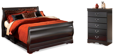Huey Vineyard Black Queen Sleight Bed and Chest from Ashley - Luna Furniture