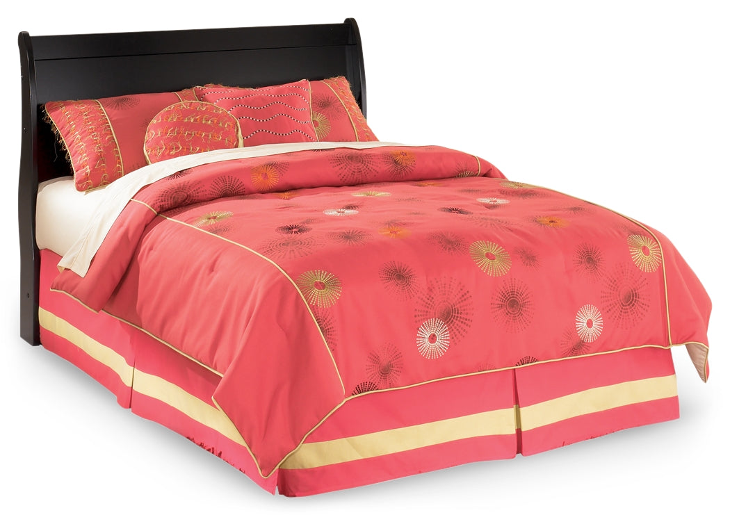 Huey Vineyard Full Sleigh Headboard Bed with Mirrored Dresser, Chest and 2 Nightstands in Black from Ashley Furniture - Luna Furniture