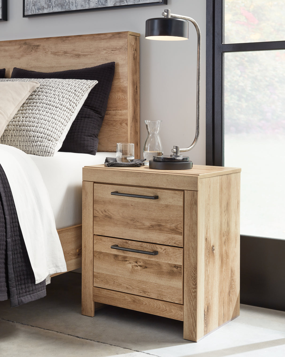 Hyanna King Panel Bed with Mirrored Dresser and 2 Nightstands in Tan Brown from Ashley Furniture - Luna Furniture