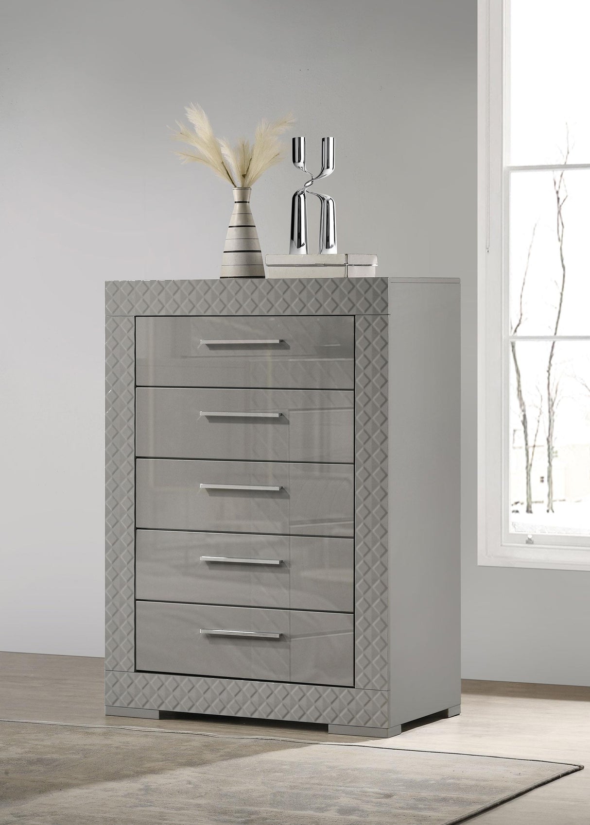 silver 5 drawer dresser La Mesa 5 Drawer Glam Chest Silver