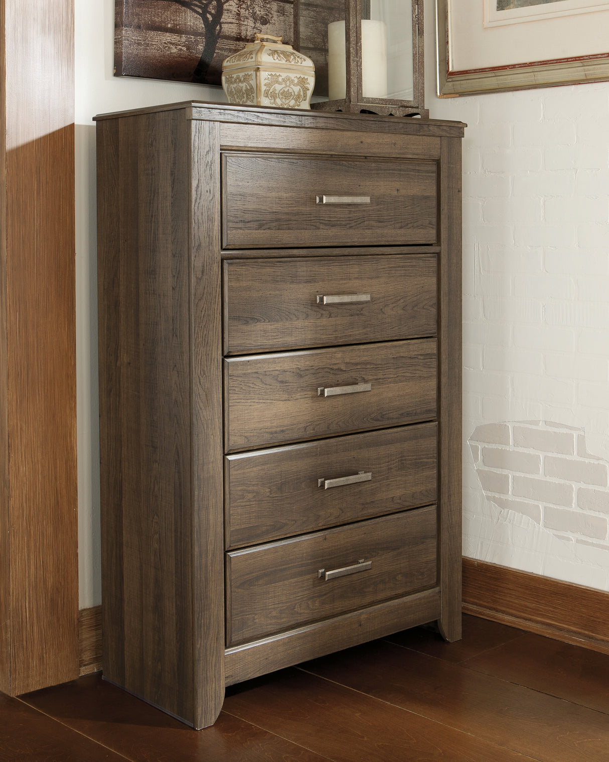 Juararo California King Poster Bed with Mirrored Dresser, Chest and 2 Nightstands in Dark Brown from Ashley Furniture - Luna Furniture