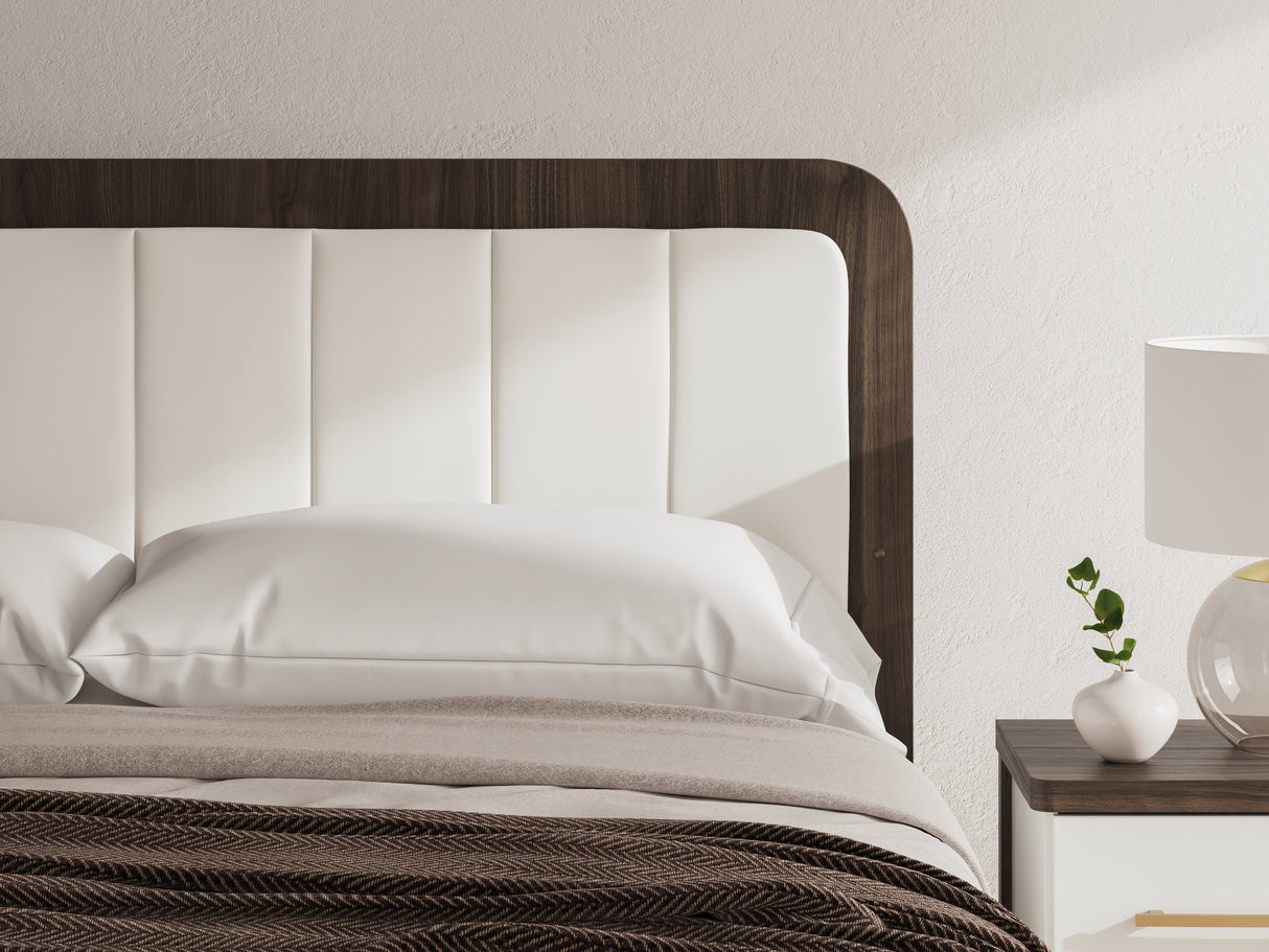 Kendanport Brown/White King Upholstered Bed from Ashley Furniture - Luna Furniture