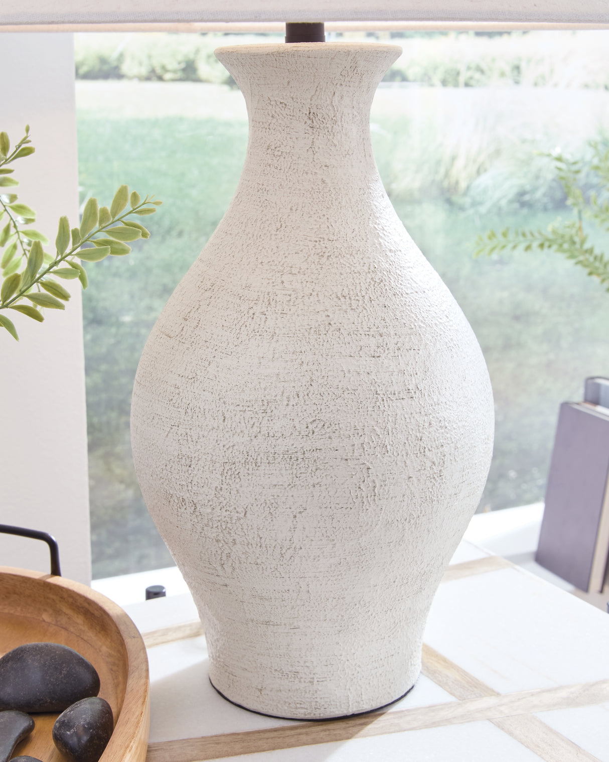 Ashbend Antique White Table Lamp from Ashley Furniture - Luna Furniture