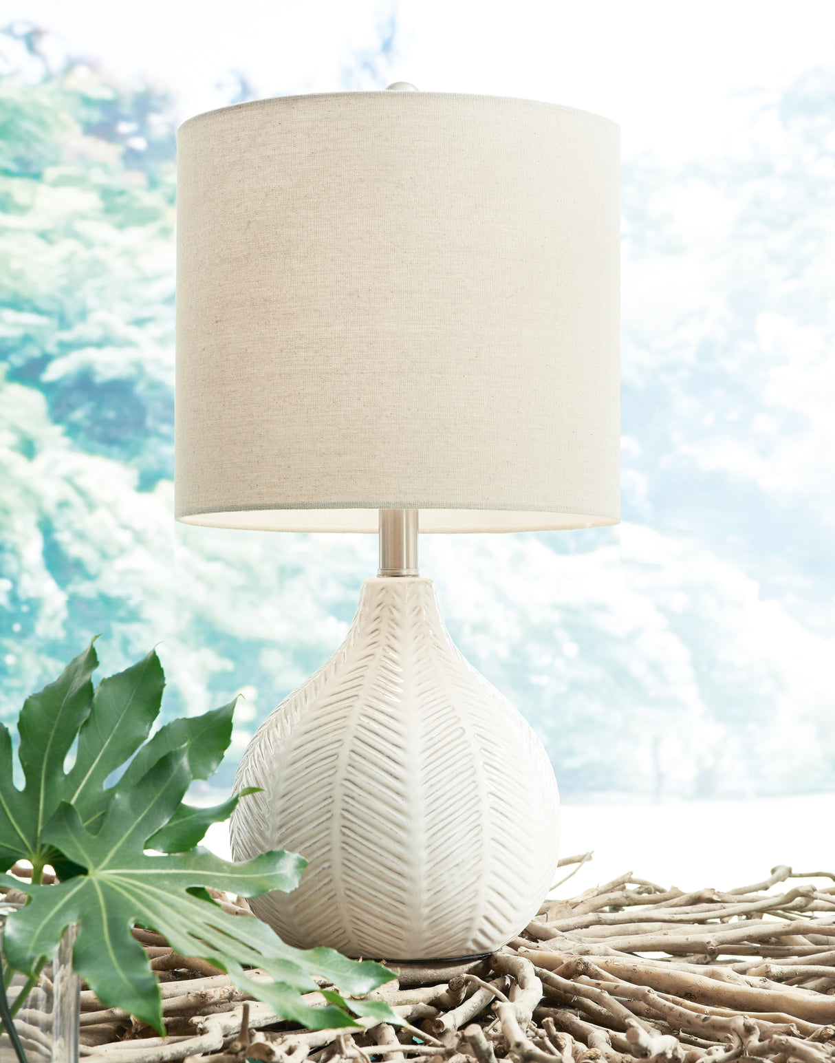 Rainermen Off White 2-Piece Table Lamp Set from Ashley - Luna Furniture