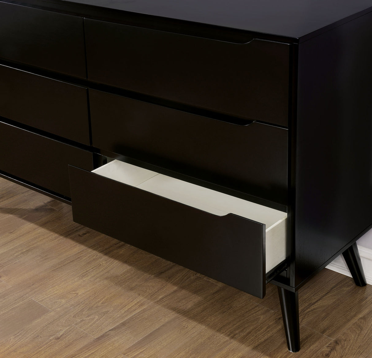 Lennart Black Dresser from Furniture of America - Luna Furniture