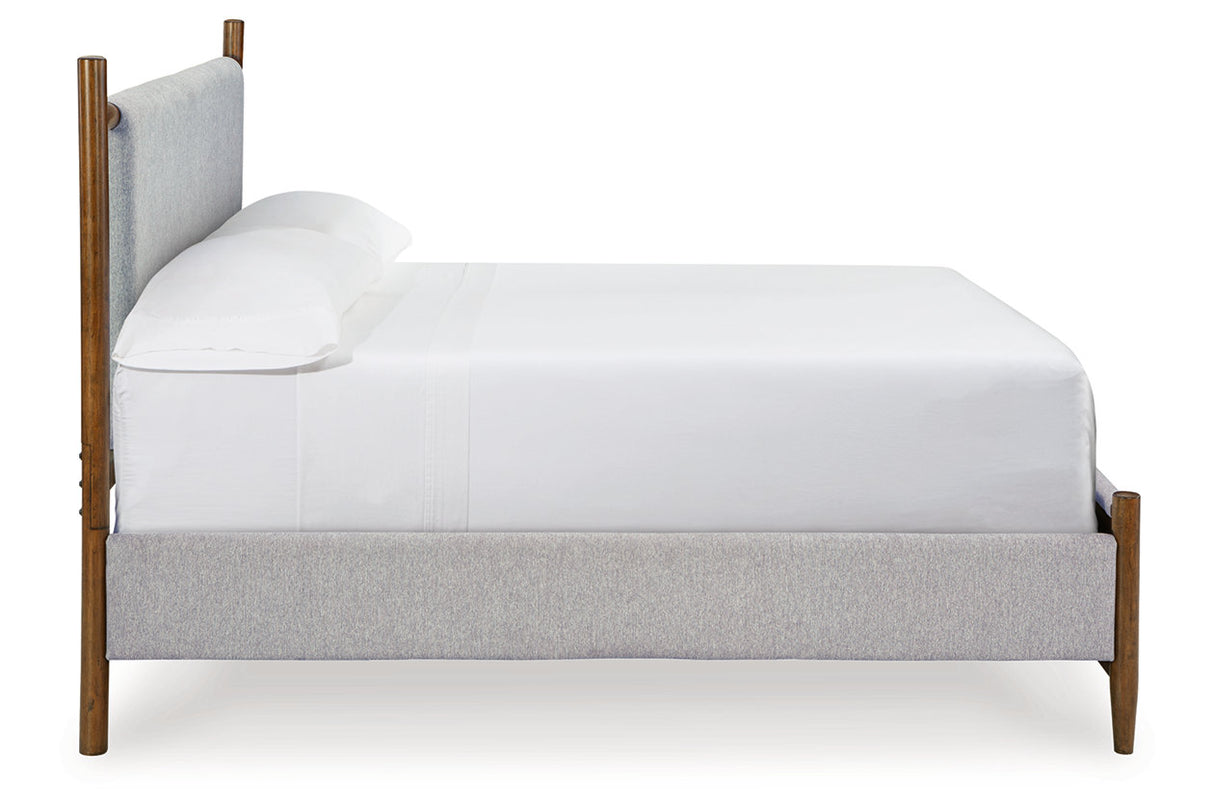 Lyncott Brown King Upholstered Panel Bed from Ashley - Luna Furniture