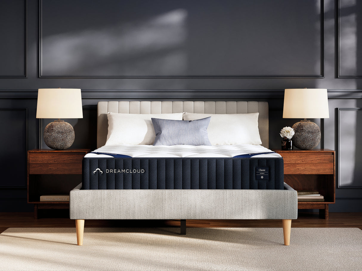 DreamCloud Classic Hybrid White Twin XL Mattress from Ashley - Luna Furniture