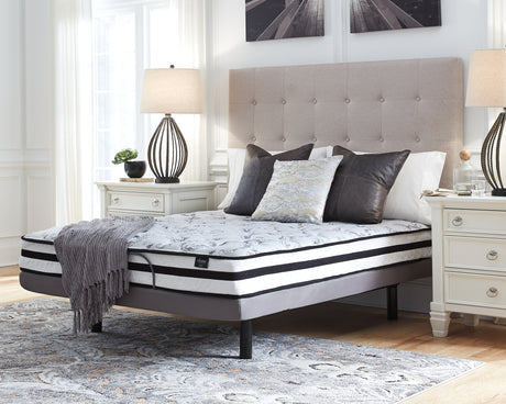 8 Inch Chime Innerspring White Queen Mattress in a Box from Ashley - Luna Furniture