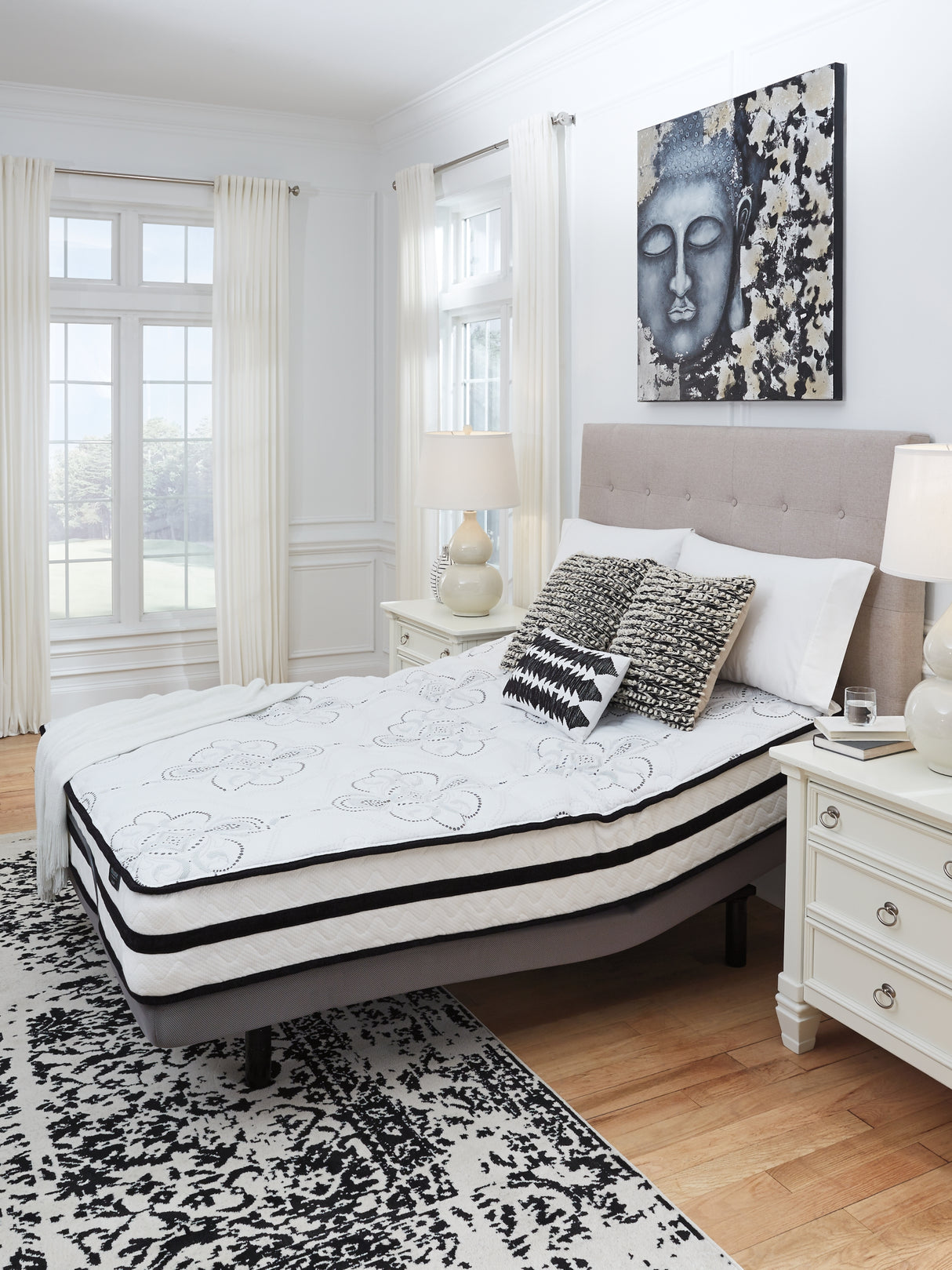 Chime 10 Inch Hybrid White King Mattress in a Box from Ashley - Luna Furniture