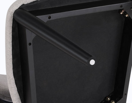 Magnolia Black Round Dining Room Set from Steve Silver - Luna Furniture