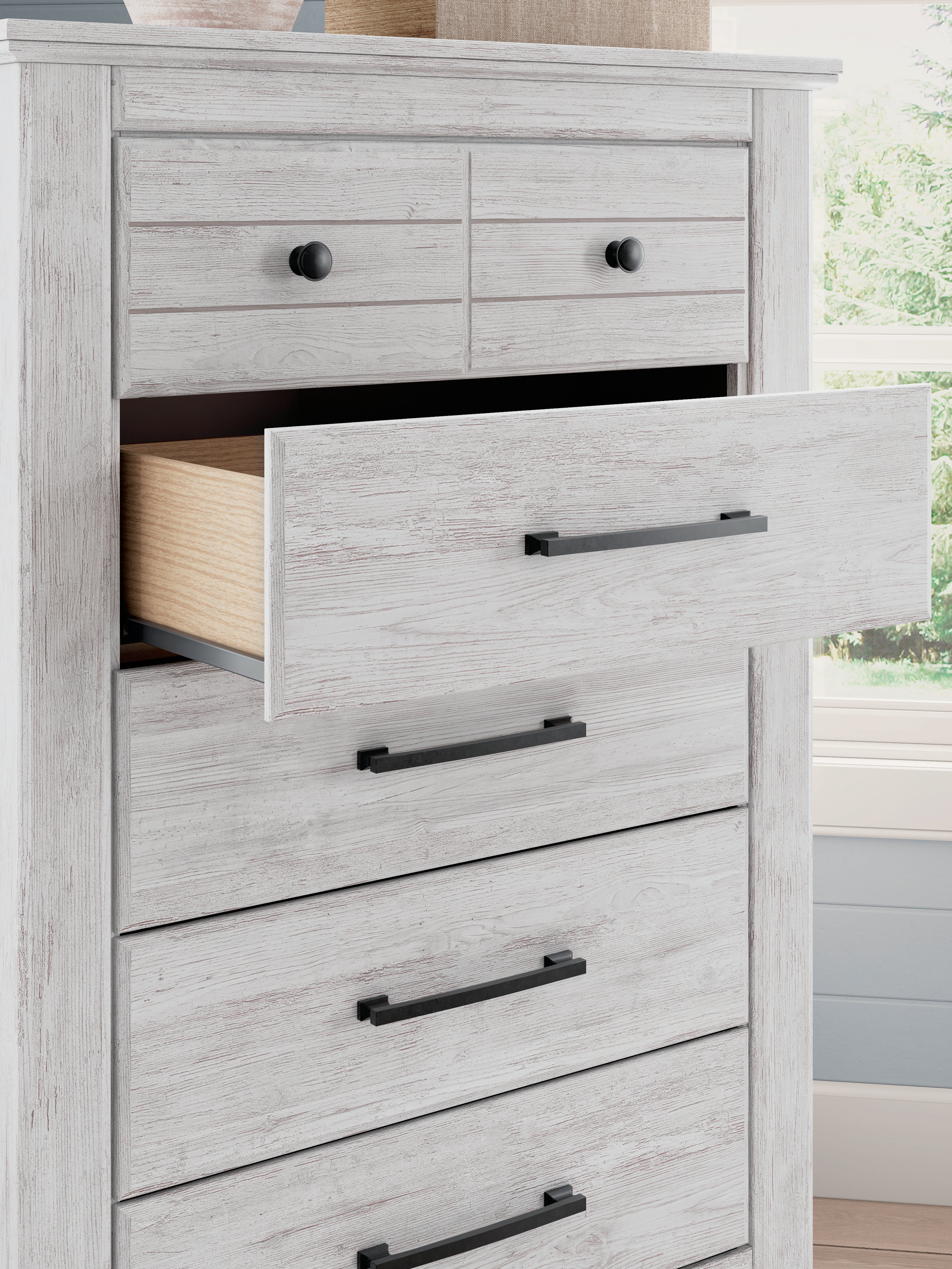 Ashley Makidern Whitewash Chest of Drawers – Luna Furniture