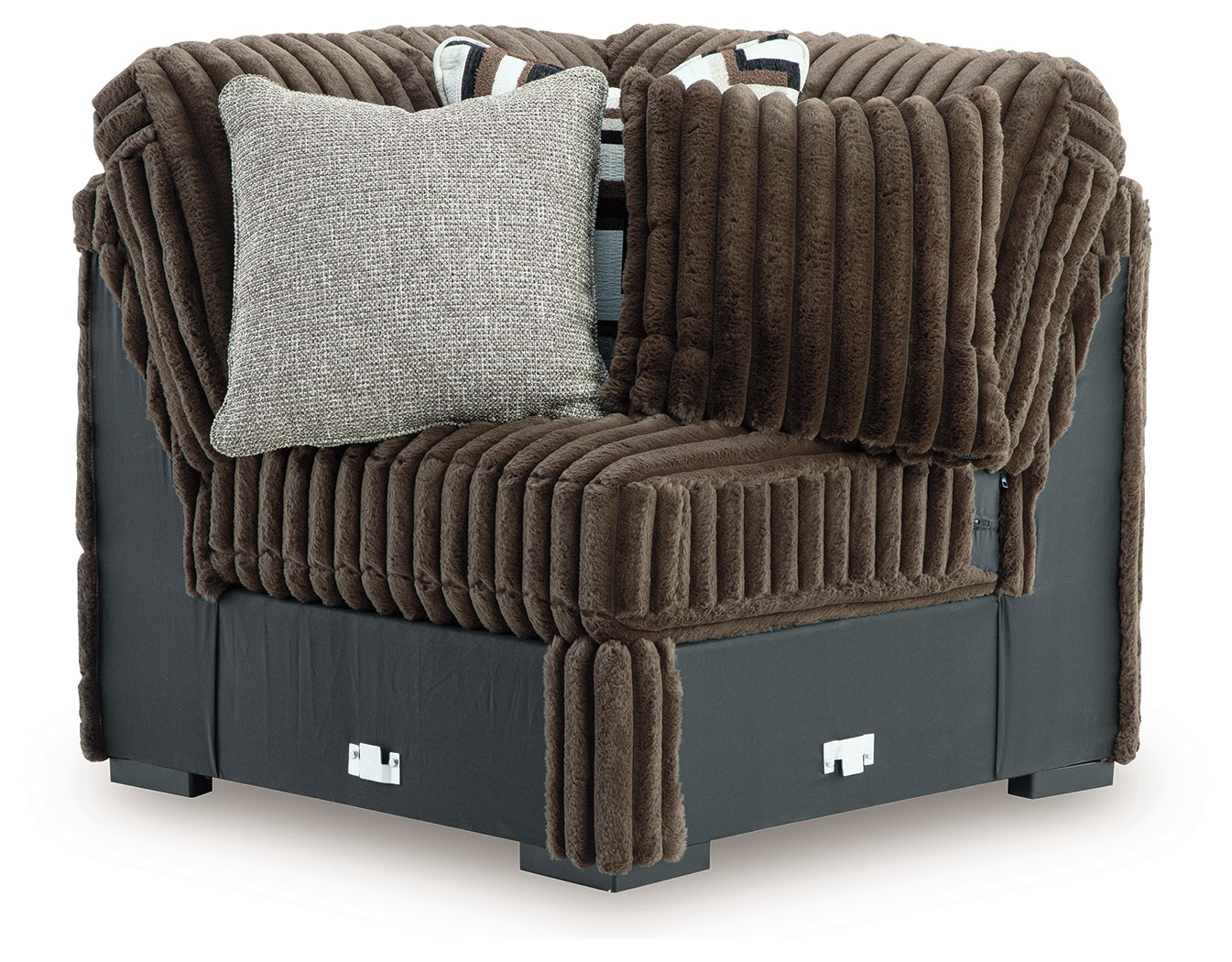 Midnight-Madness 4-Piece Sectional and Oversized Chair – Luna