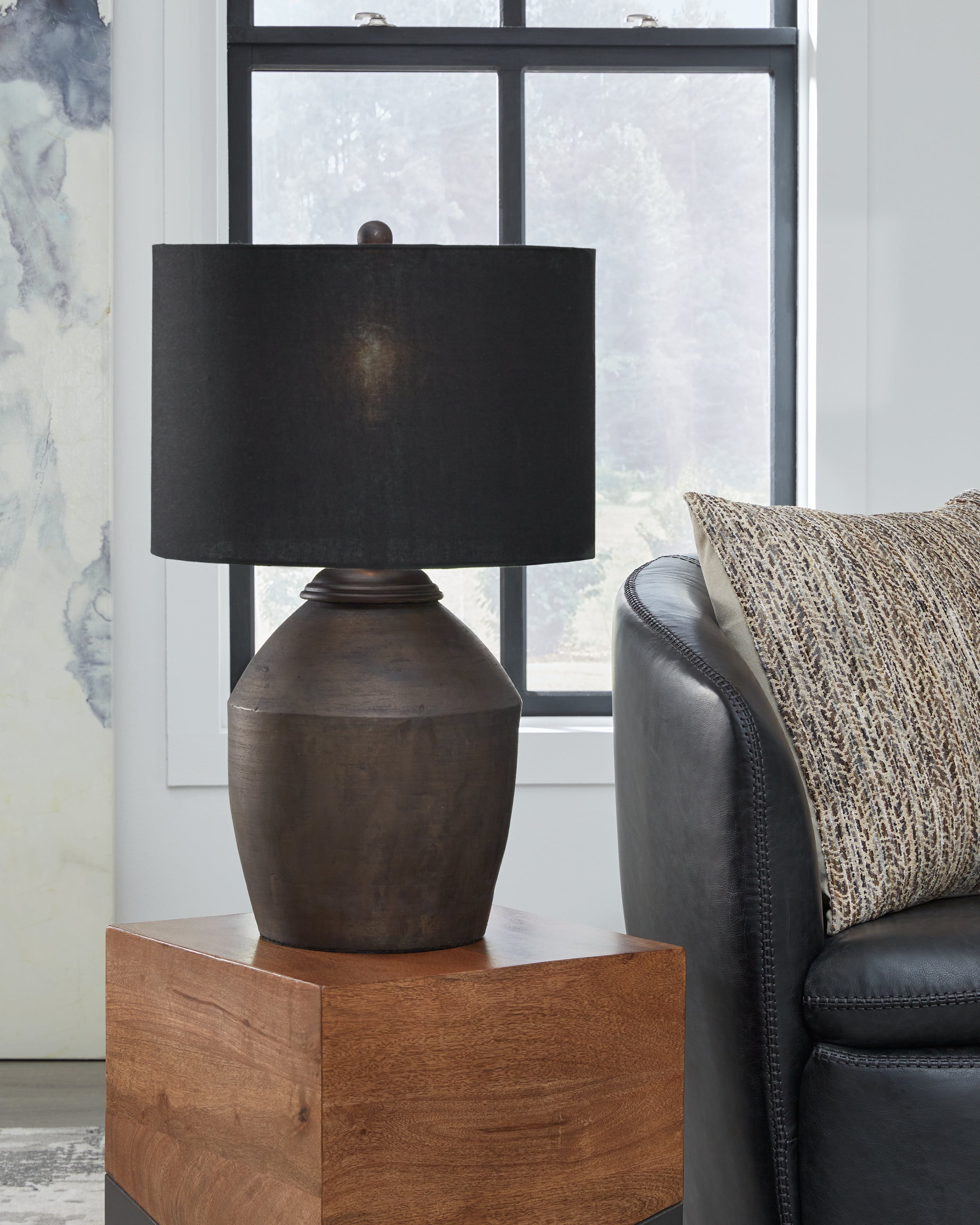 Naareman Metallic Black Table Lamp - Luna Furniture