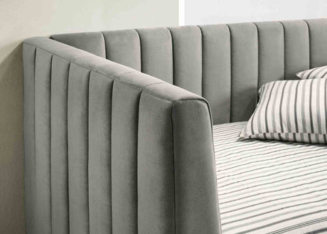 Neoma Light Gray Daybed from Furniture of America - Luna Furniture