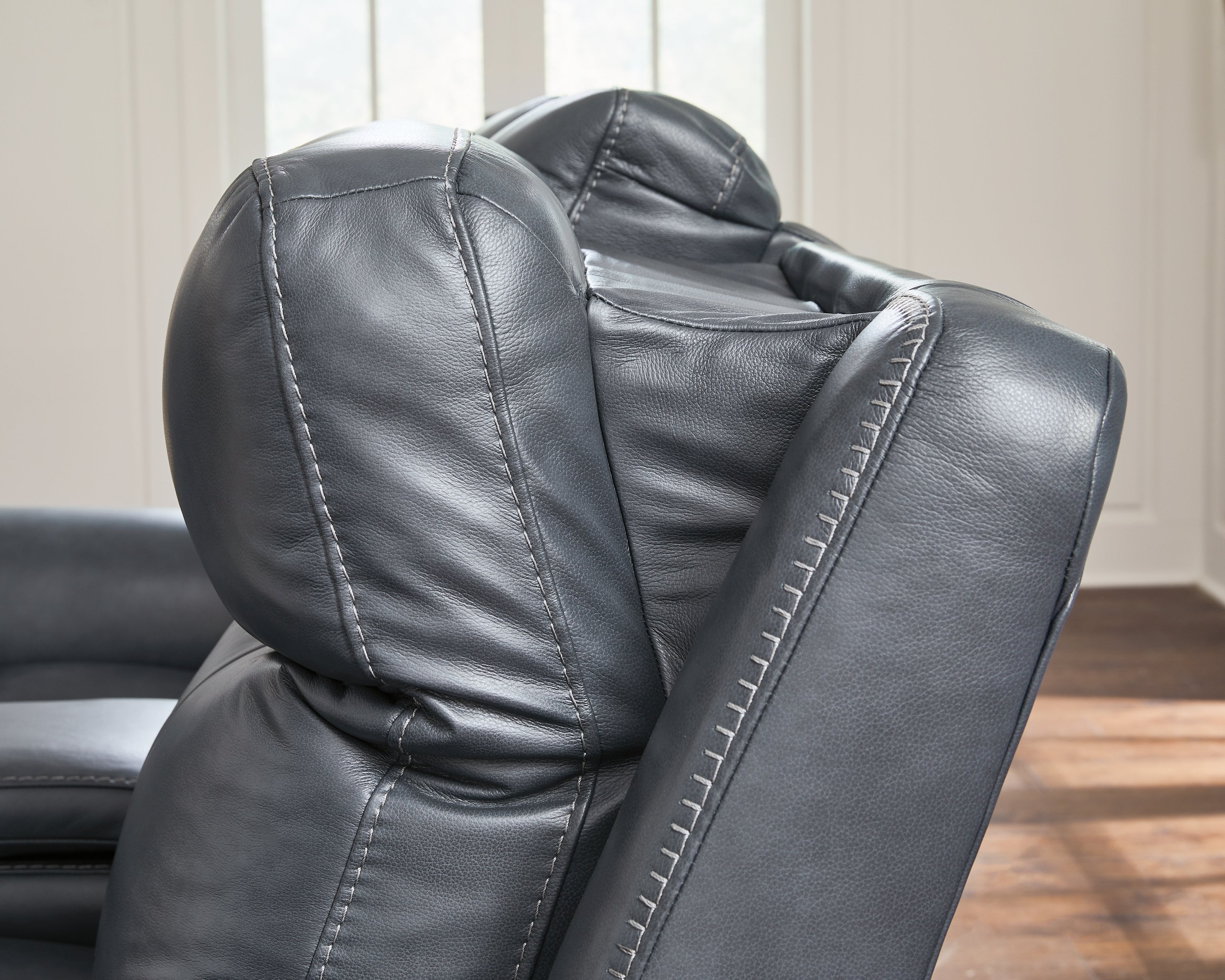 fuwaleフワレ様　anuansチャコール2 Next Move Sofa and Loveseat in Admiral – Luna Furniture