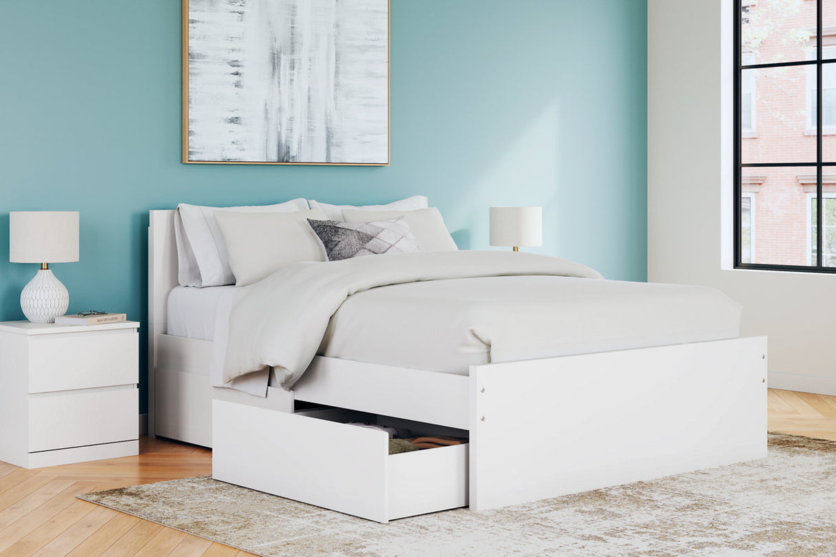 Onita White Queen Storage Platform Bed with 4 Drawers from Ashley Furniture - Luna Furniture