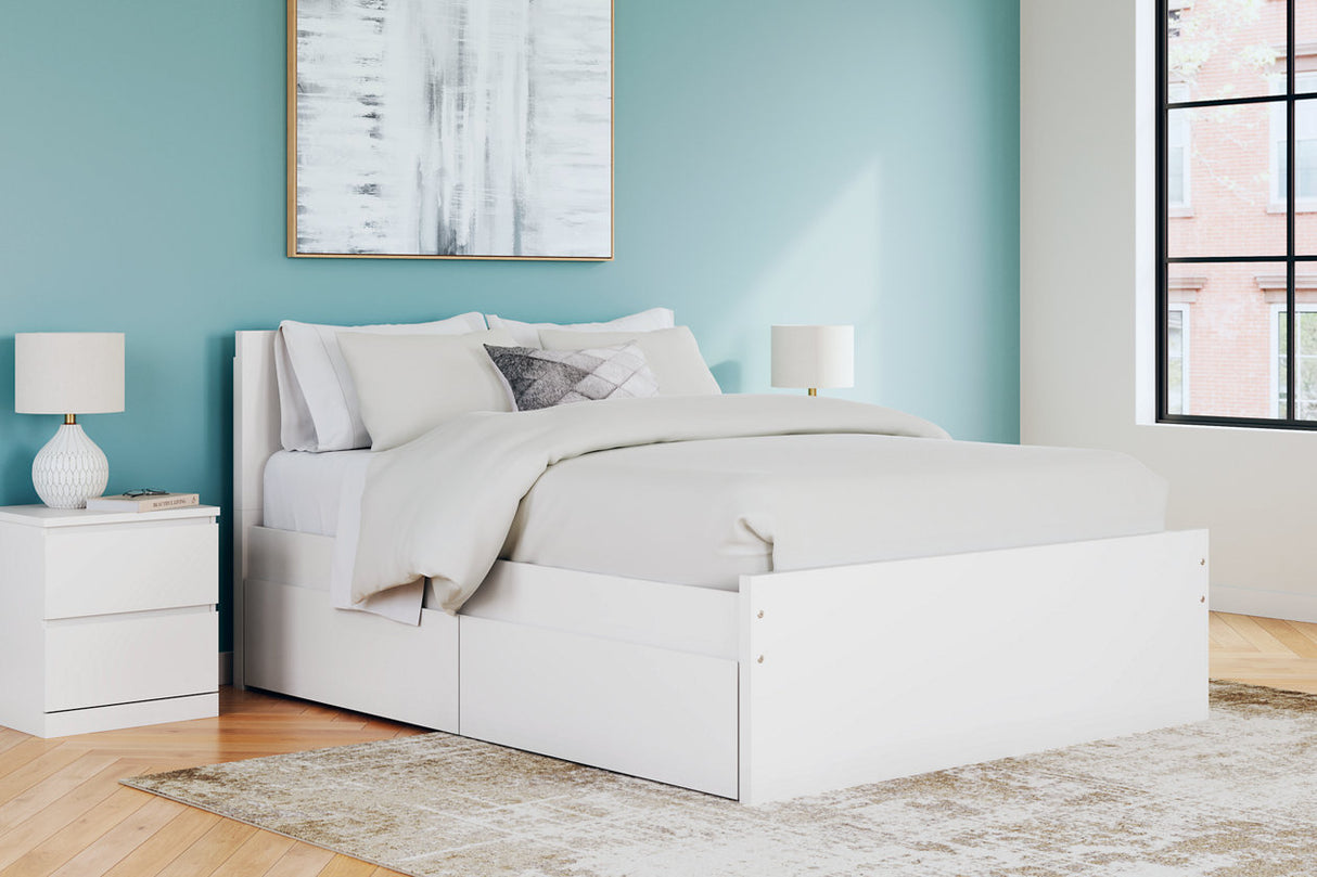 Onita White Queen Storage Platform Bed with 4 Drawers from Ashley Furniture - Luna Furniture