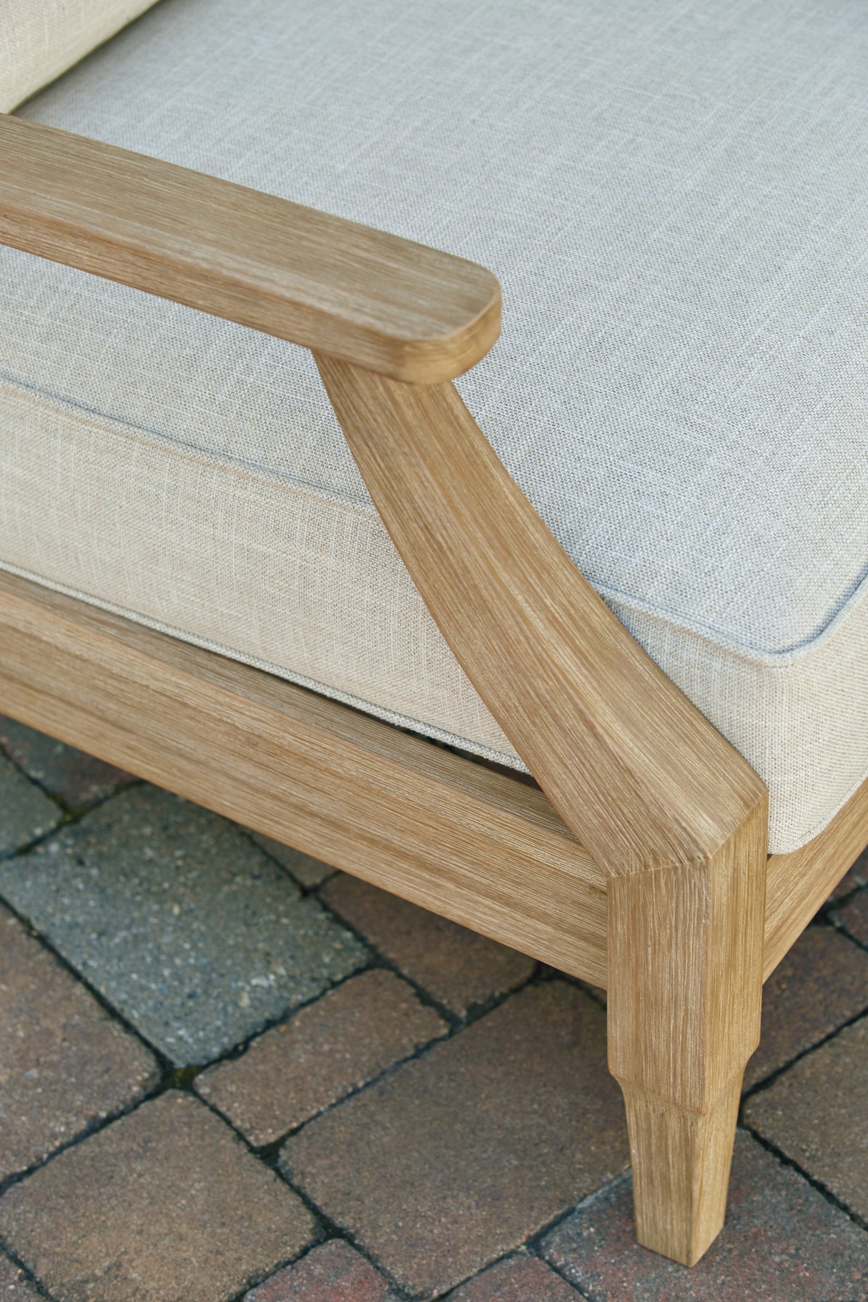Clare View Beige Outdoor Loveseat and 4 Lounge Chairs from Ashley Furniture - Luna Furniture