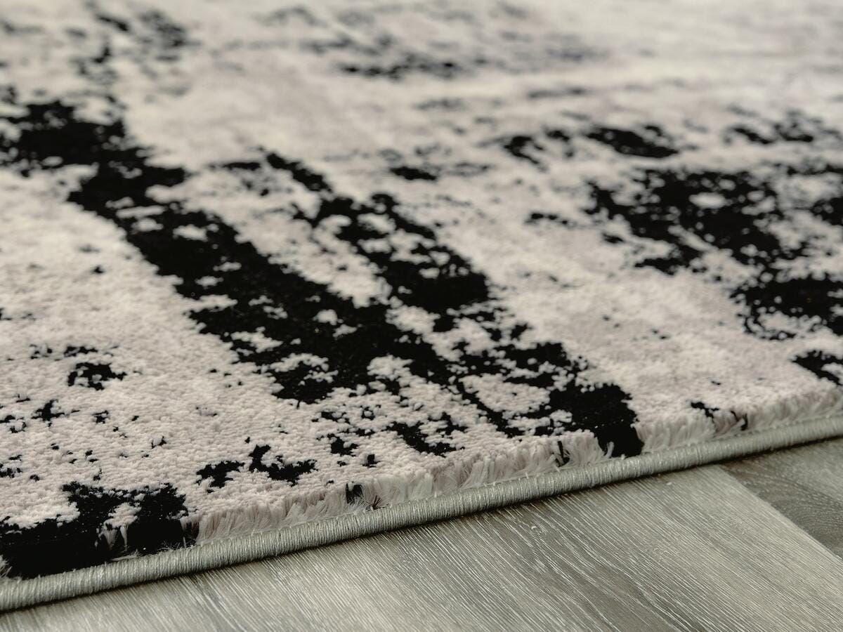 Zekeman Black/Cream/Gray Medium Rug from Ashley Furniture - Luna Furniture
