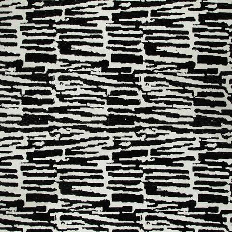 Bramshaw Black/Ivory Extra Large Rug from Ashley Furniture - Luna Furniture