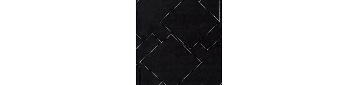 Marav Black/White Large Rug from Ashley Furniture - Luna Furniture