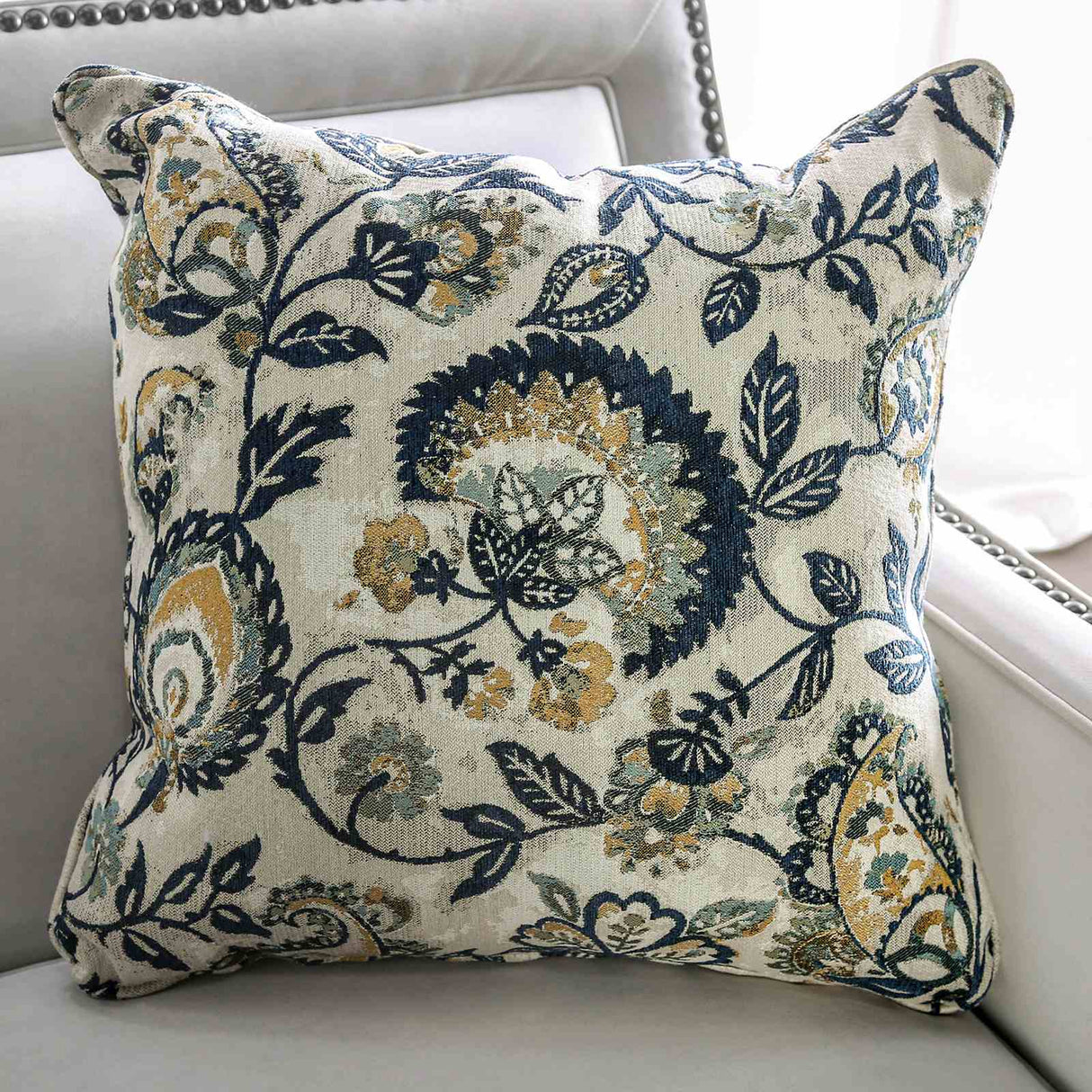 Montecelio Light Gray/Navy Sofa from Furniture of America - Luna Furniture