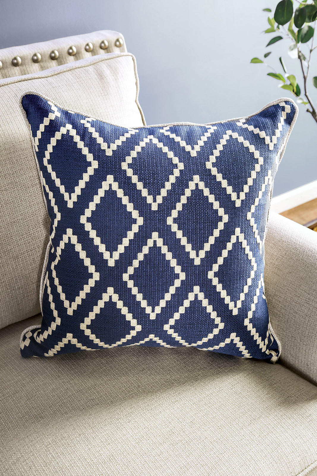 Giovanni Beige/Blue Sofa from Furniture of America - Luna Furniture