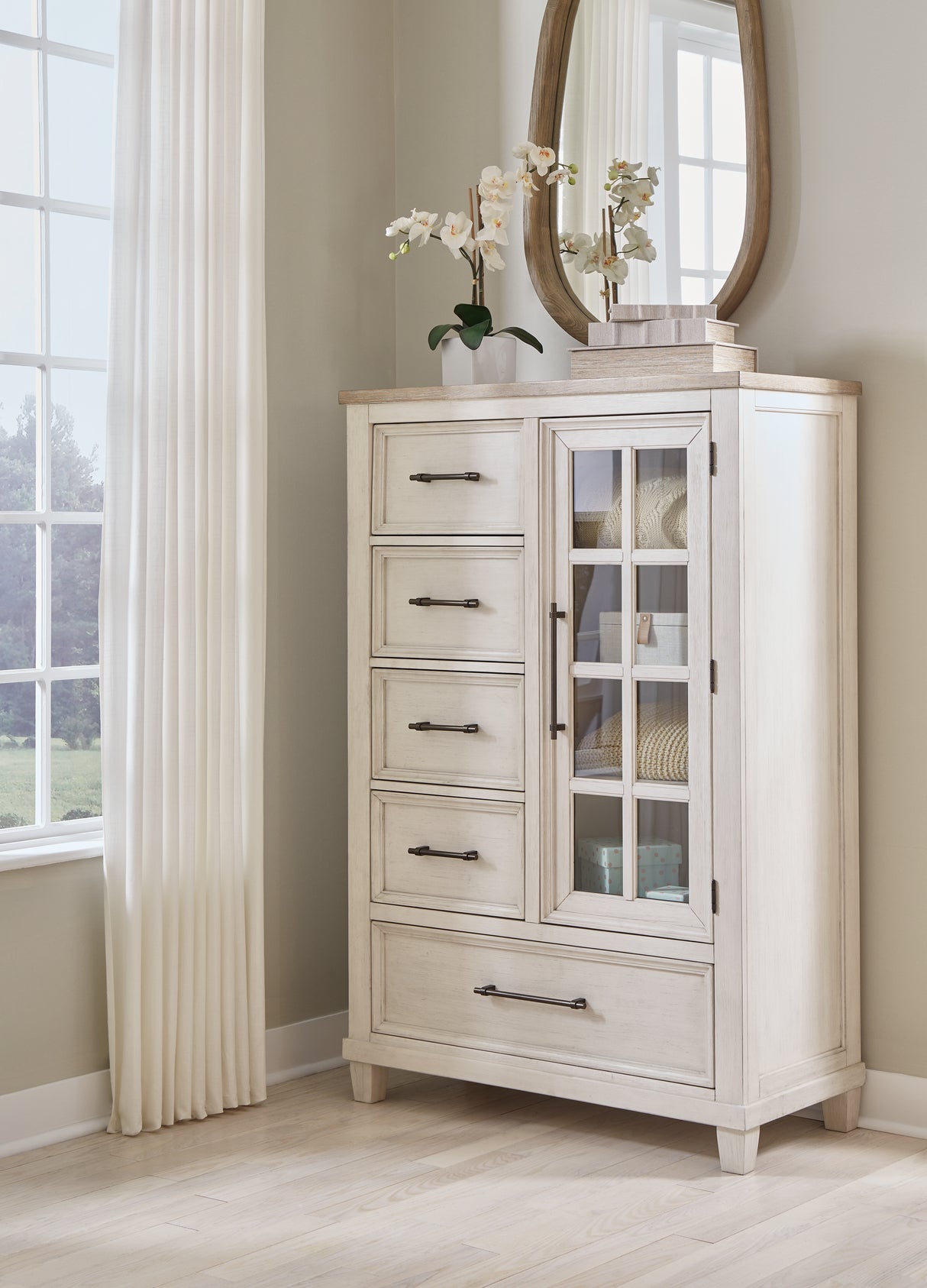 Shaybrock King Panel Bed with Mirrored Dresser, Chest and 2 Nightstands in Antique White from Ashley - Luna Furniture