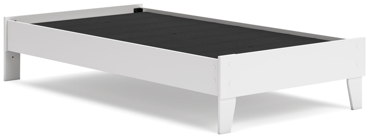 Socalle Twin Platform Bed with Dresser and Chest in Two-tone from Ashley - Luna Furniture
