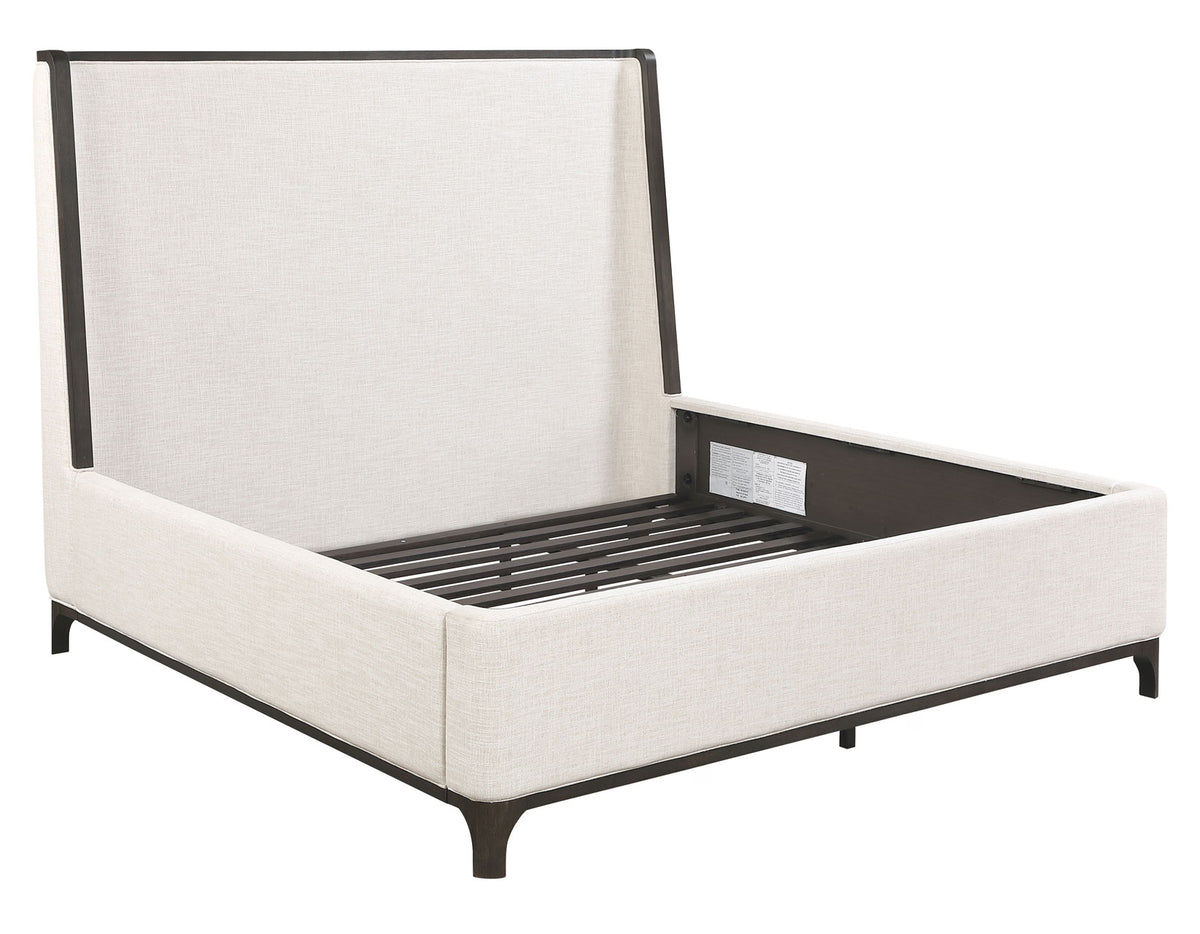 Verona Upholstered Queen Bed from Steve Silver - Luna Furniture