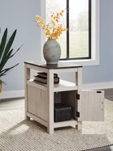 Fendenmore Two-tone Chairside End Table from Ashley - Luna Furniture