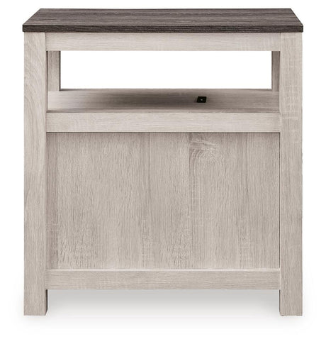 Fendenmore Two-tone Chairside End Table from Ashley - Luna Furniture