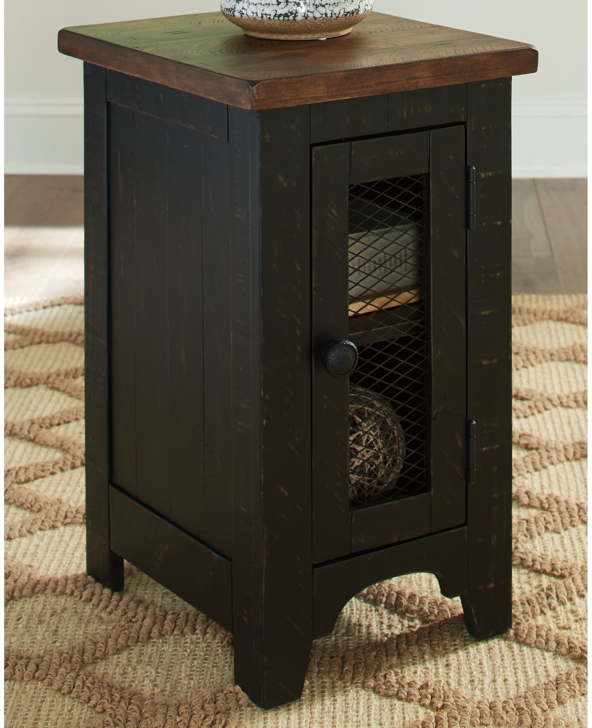 Valebeck Black/Brown Chairside End Table from Ashley Furniture - Luna Furniture