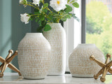 Vinburn White/Gold Finish Accessory Set (Set of 5) from Ashley Furniture - Luna Furniture