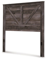 Wynnlow Queen Crossbuck Panel Bed with Mirrored Dresser and 2 Nightstands in Gray from Ashley - Luna Furniture