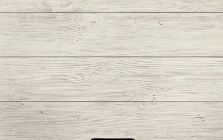 Arlendyne California King Upholstered Bed with Mirrored Dresser, Chest and 2 Nightstands in Antique White from Ashley - Luna Furniture