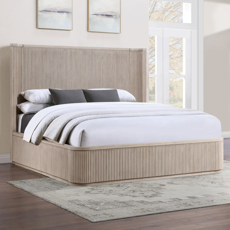Henry Tan 4-Piece Reeded King Bedroom Set from Steve Silver - Luna Furniture