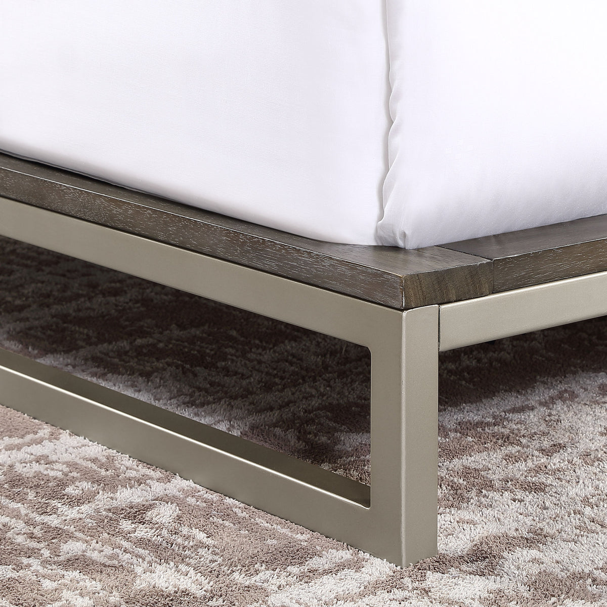 Broomfield Brown Queen Bed from Steve Silver - Luna Furniture