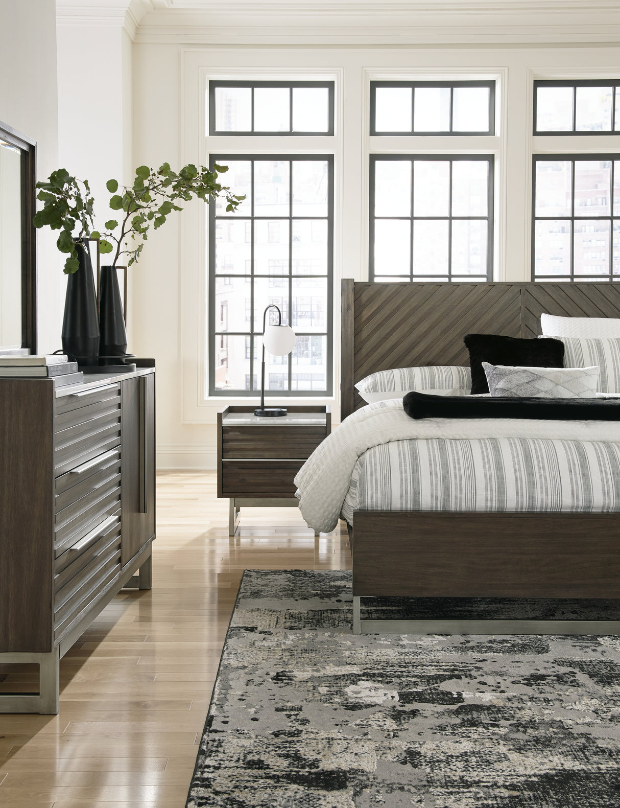 Arkenton King Panel Bed with Mirrored Dresser and 2 Nightstands in Grayish Brown from Ashley - Luna Furniture